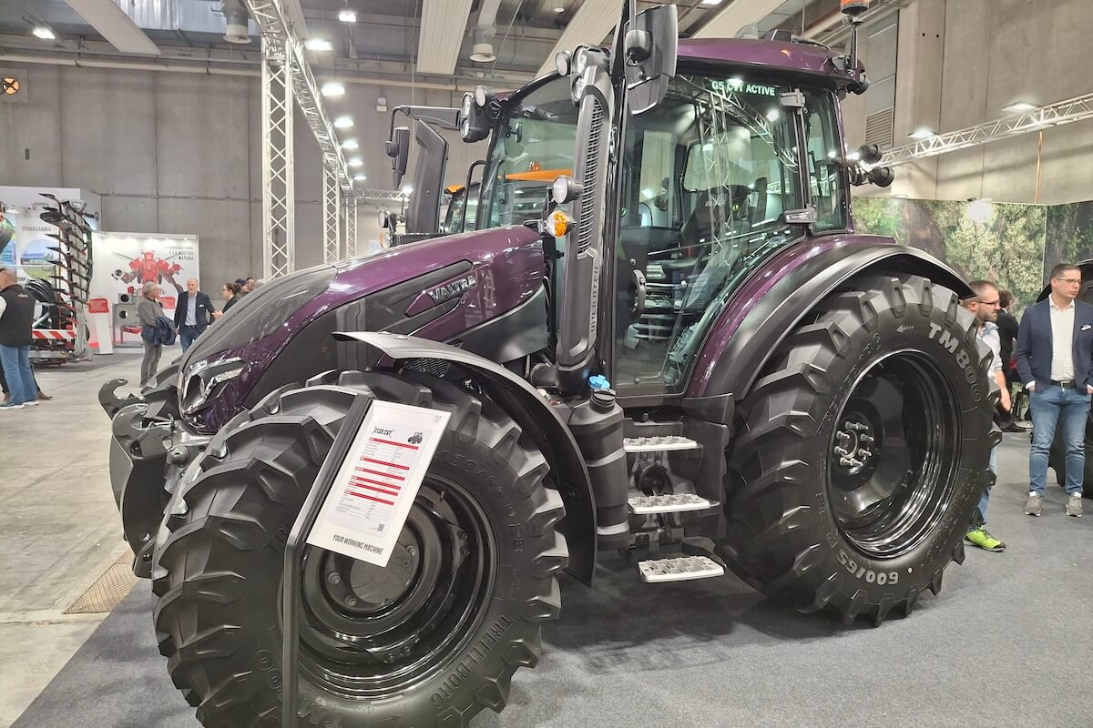 Valtra G135 CVT con potenza di 145 cavalli e trasmissione a variazione continua